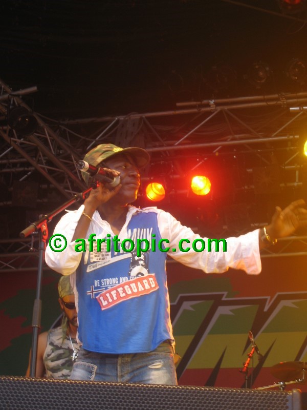 ../Images/Summerjam2005 016.jpg